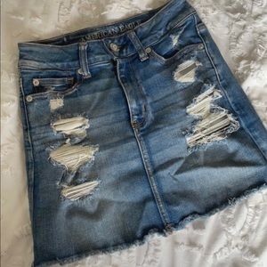 American Eagle ripped denim jean skirt size 0